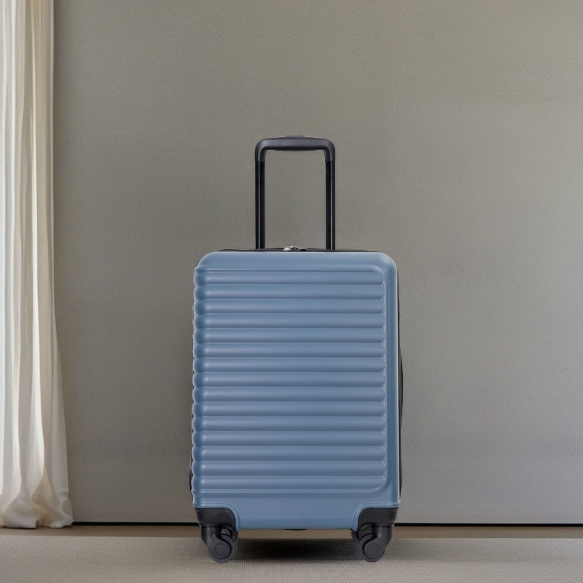 20" Carry-On Lightweight Hardside Luggage with Spinner Wheels