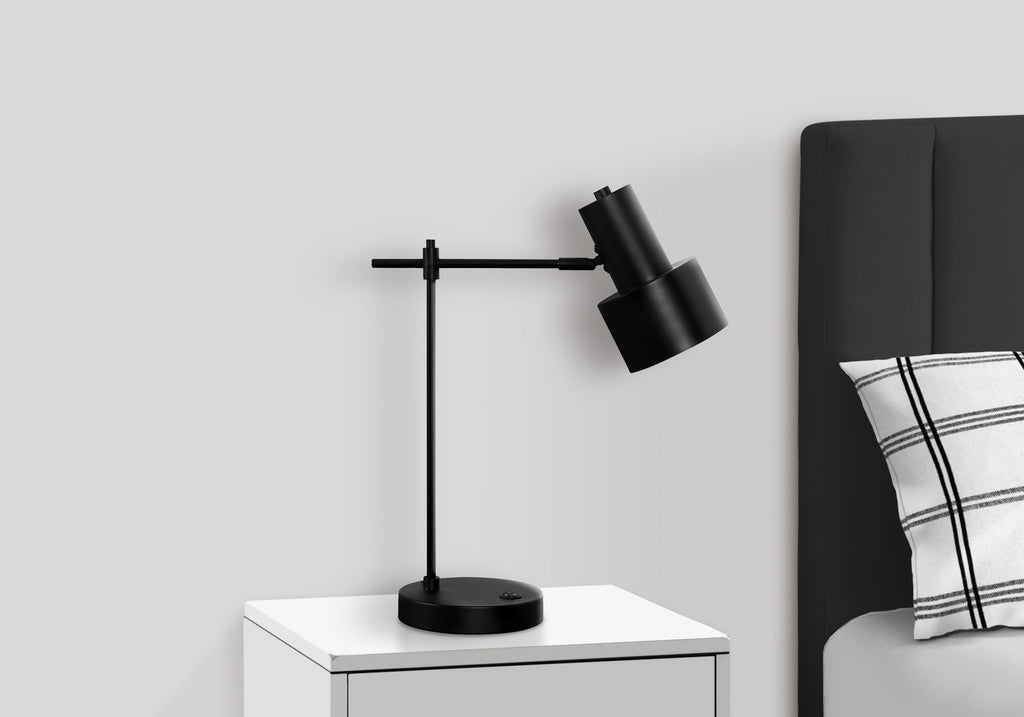 Modern Table Lamp With USB Port - 21"h
