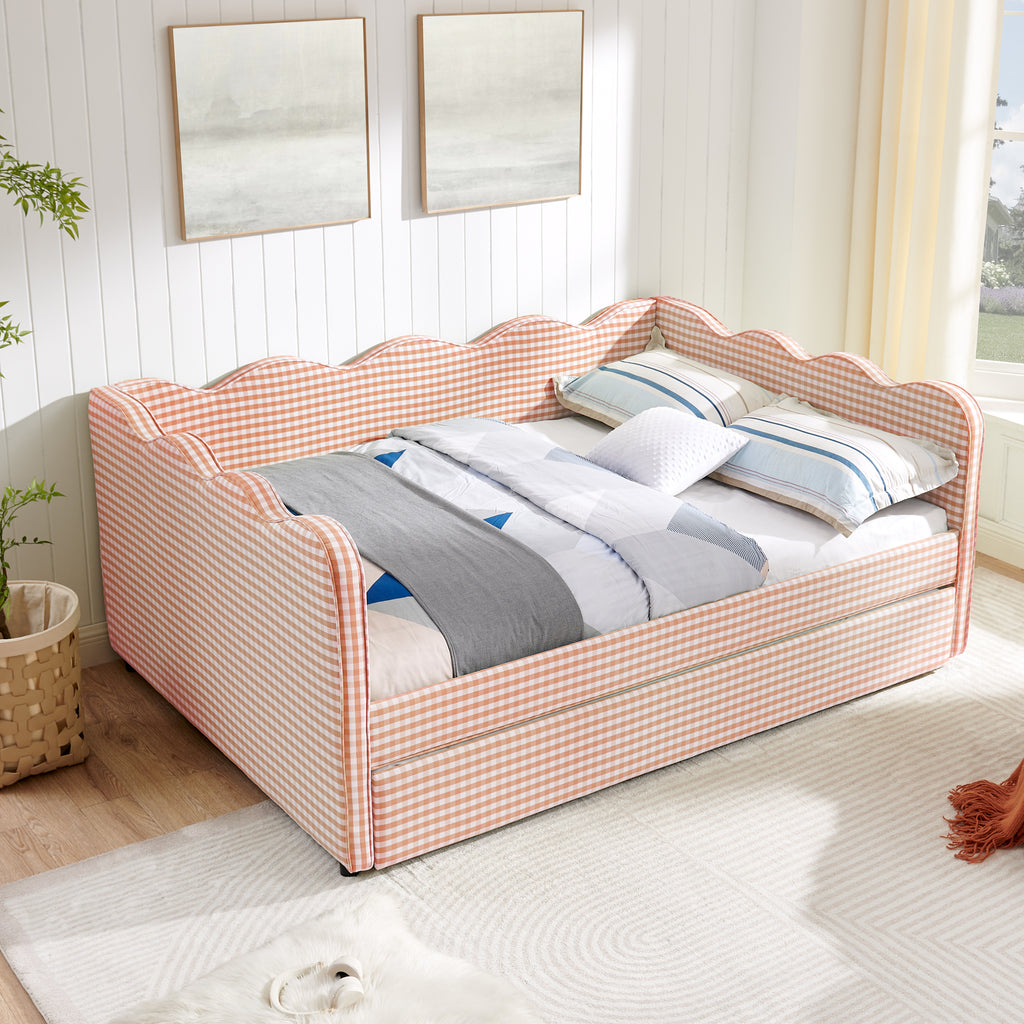 Full Size Cozy Gingham Daybed with Twin Size Trundle