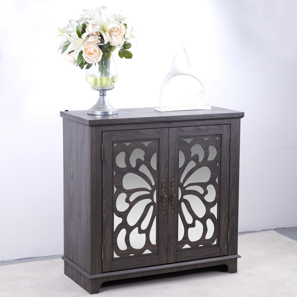Elegant Sideboard with Mirrored Doors