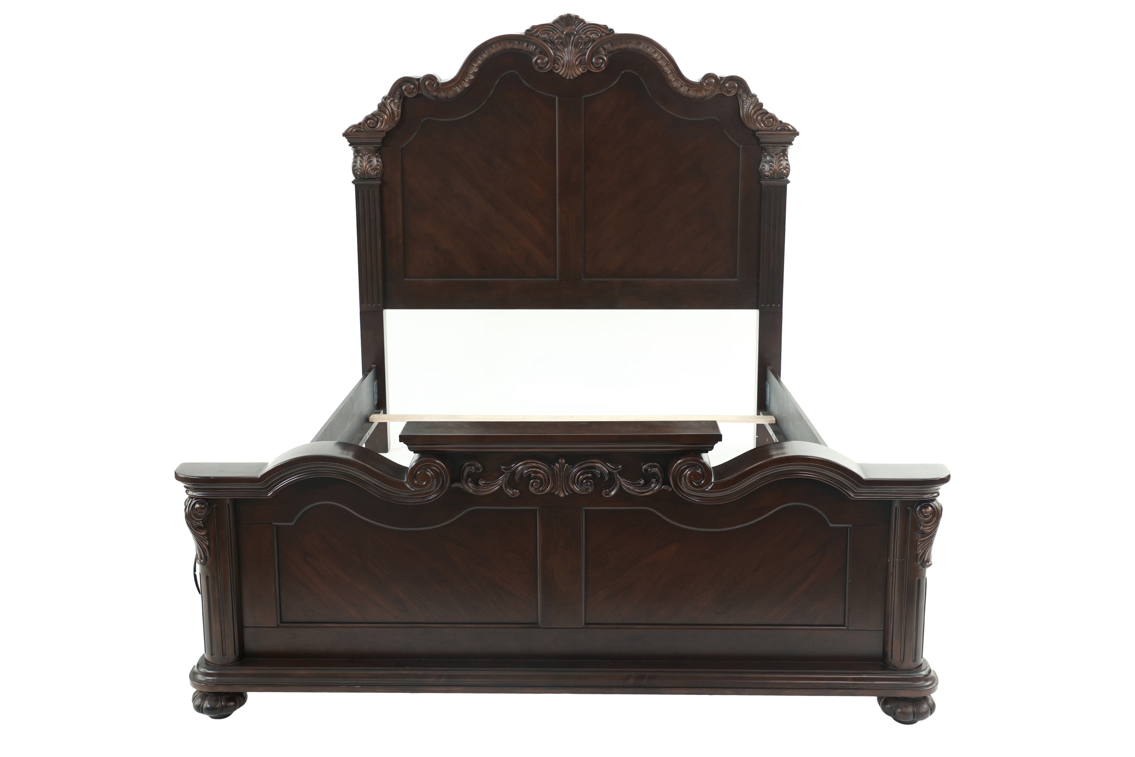 Majestic Formal King Size Bed & Nightstands Set
