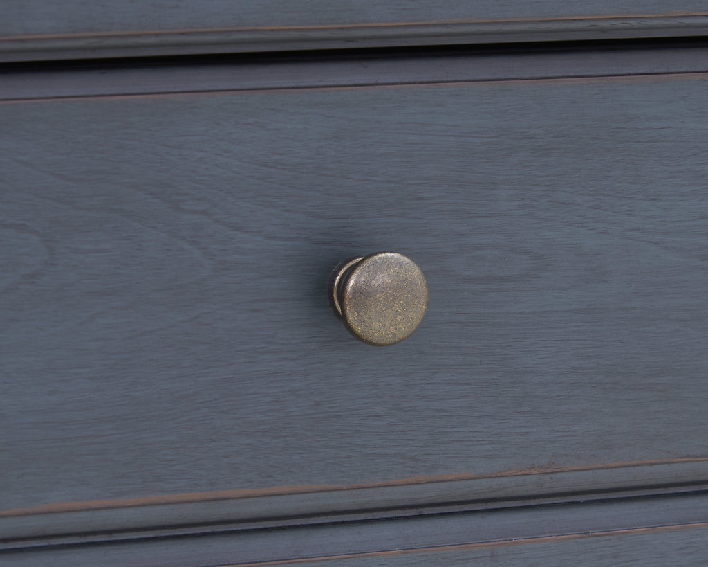 Americana 3-Drawer Nightstand
