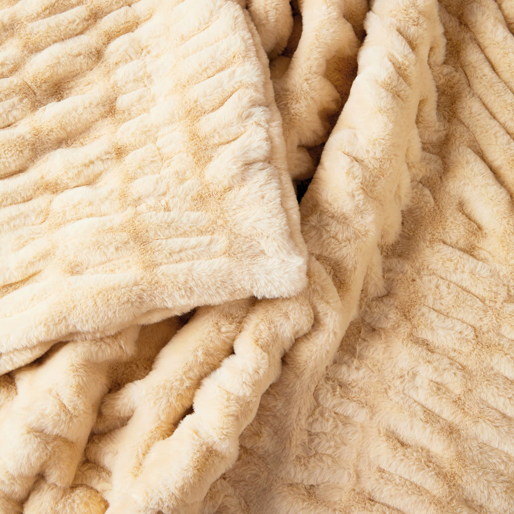 Rippled Faux Fur Throw Blanket