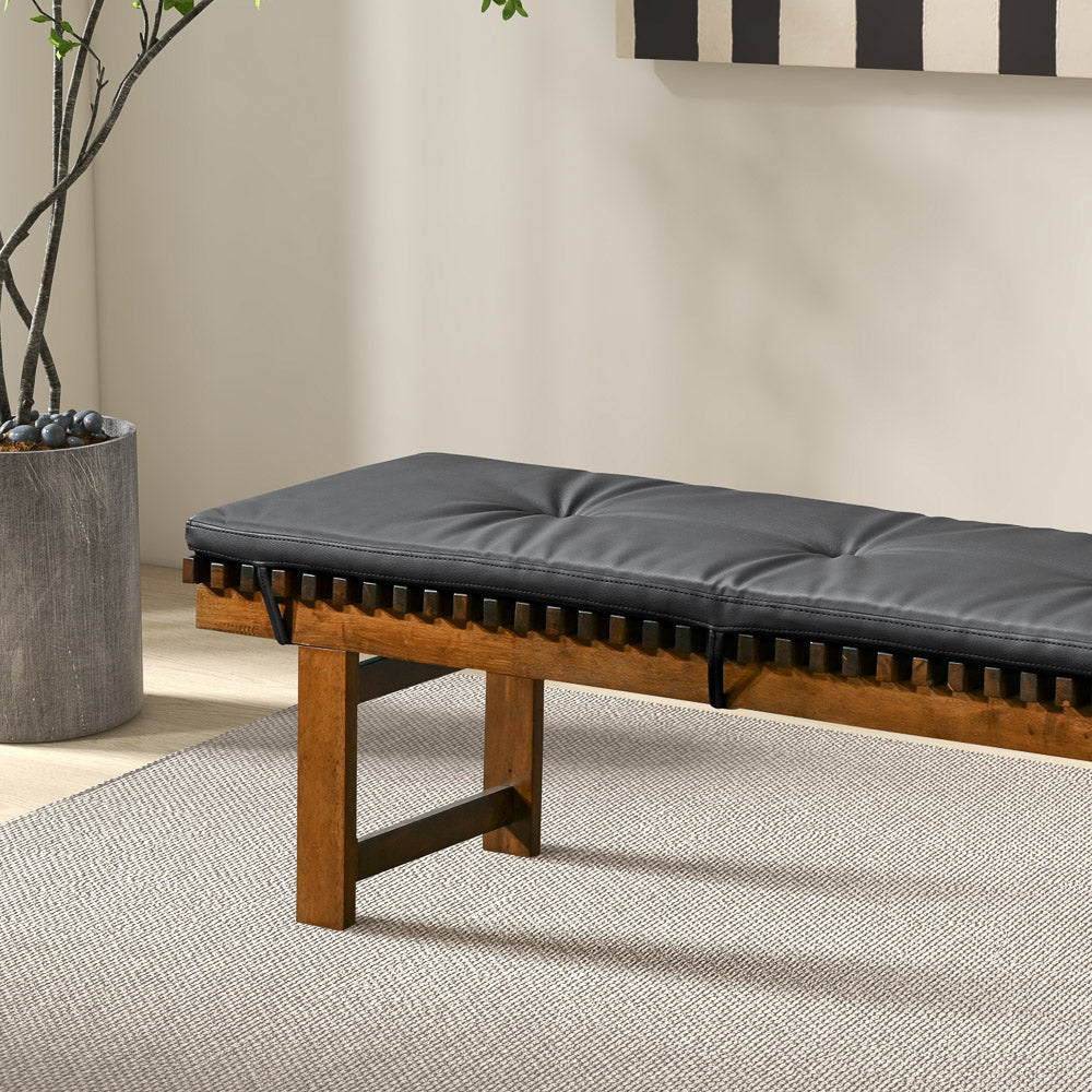 Lucia Bench