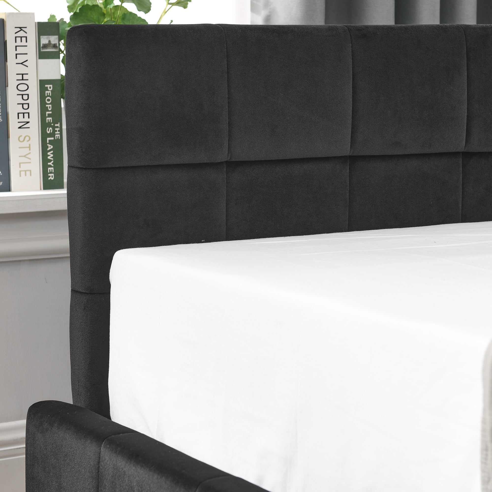 Full Size Storage Upholstered Tufted Bed Frame