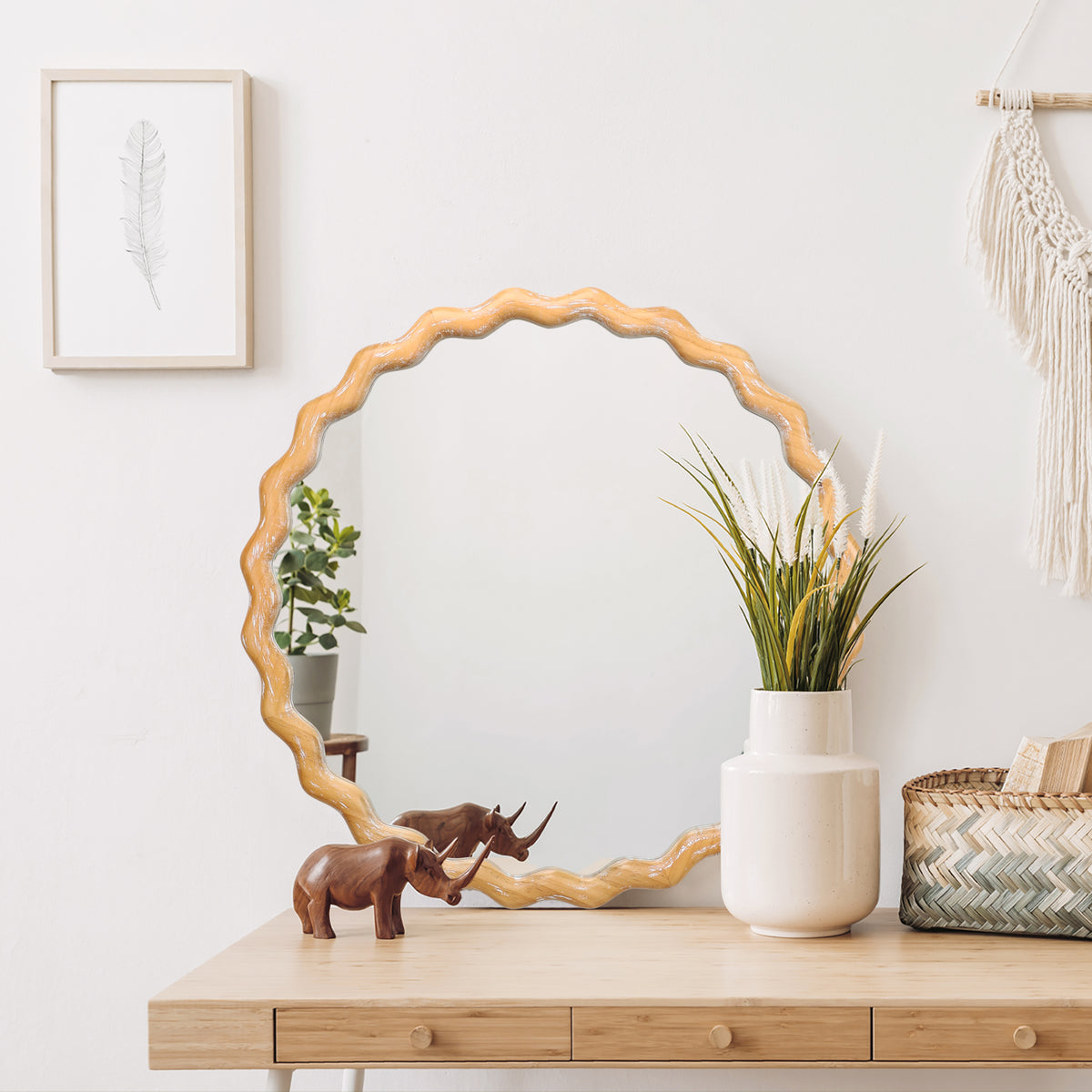 27.5-Inch Round Wavy Wall Mirror, Antique Natural Farmhouse Wood Frame