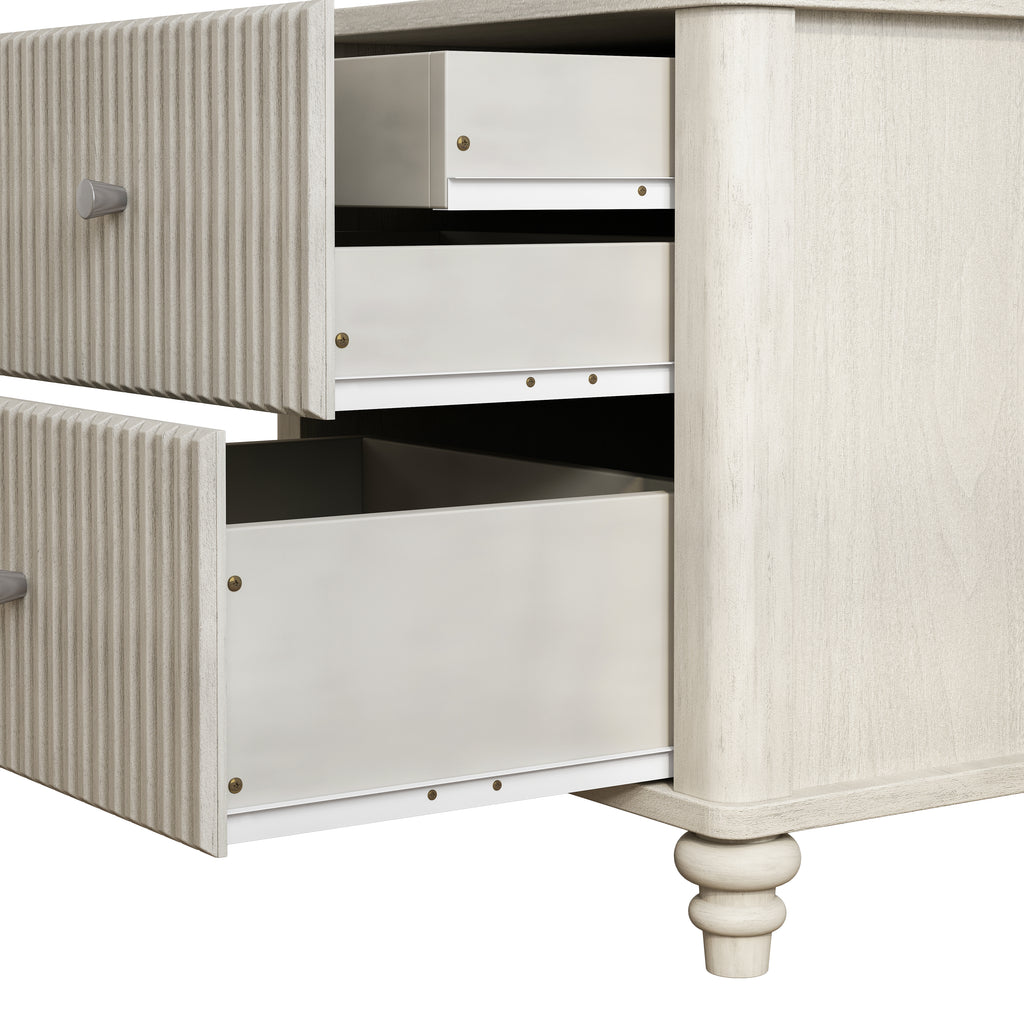 3-Piece Bedroom Set With Queen Size Bed And 2 Nightstands