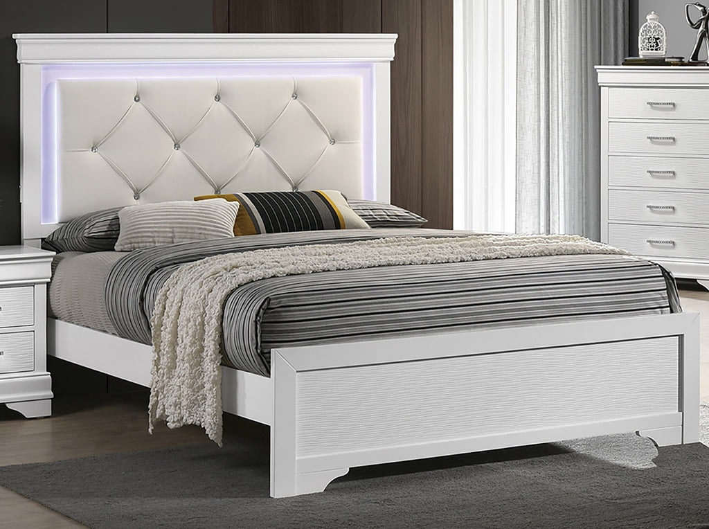 White Faux Leather Tufted HB 3pc Bedroom Set