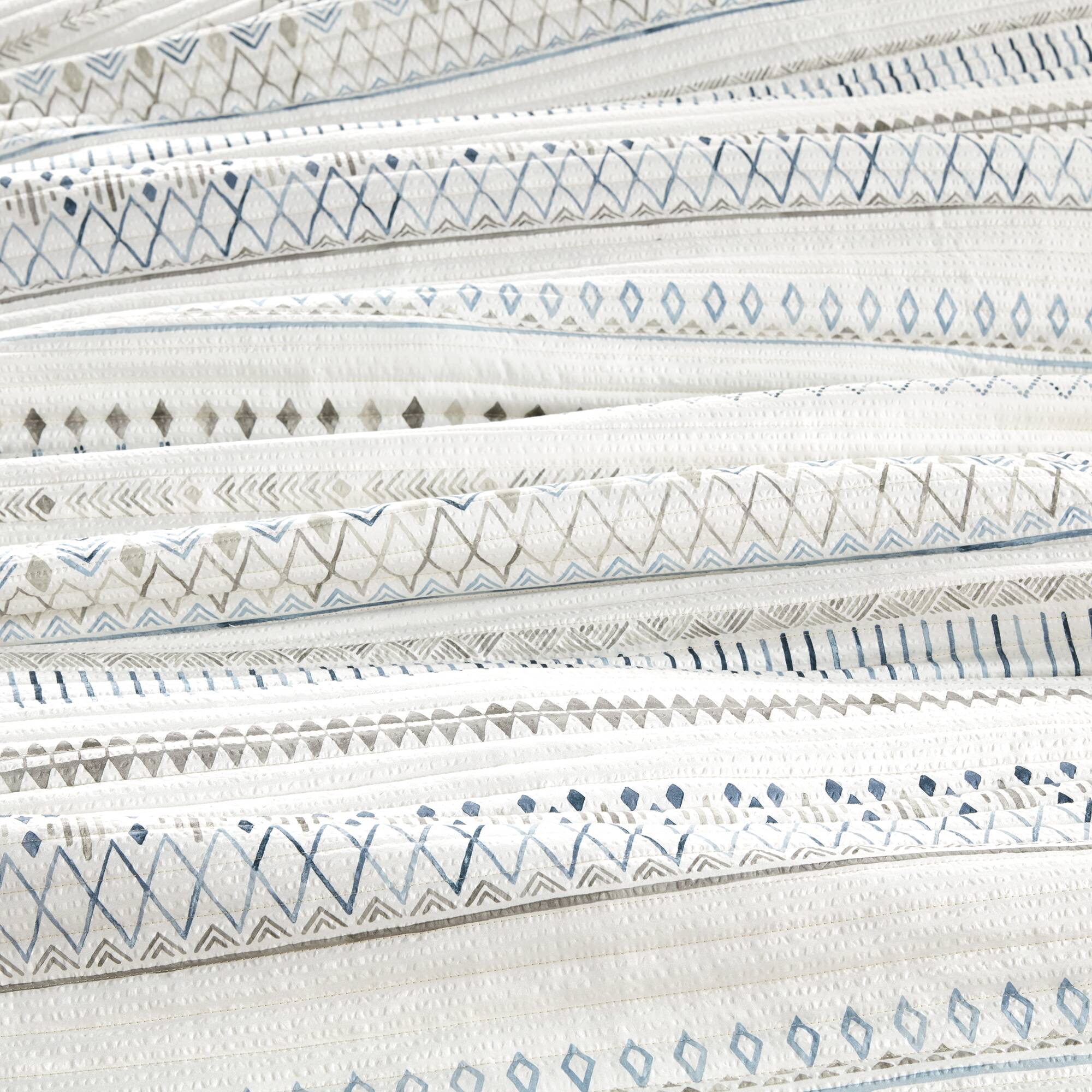 3 Piece Seersucker Quilt Set Taupe/Blue Full/Queen