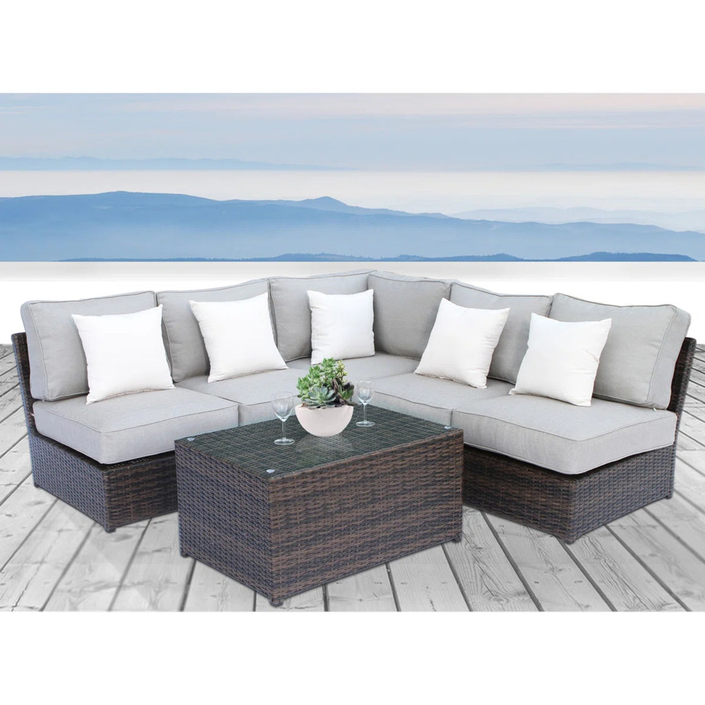 Fully Assembled Wicker 4-Person Outdoor Seating Group with Cushions