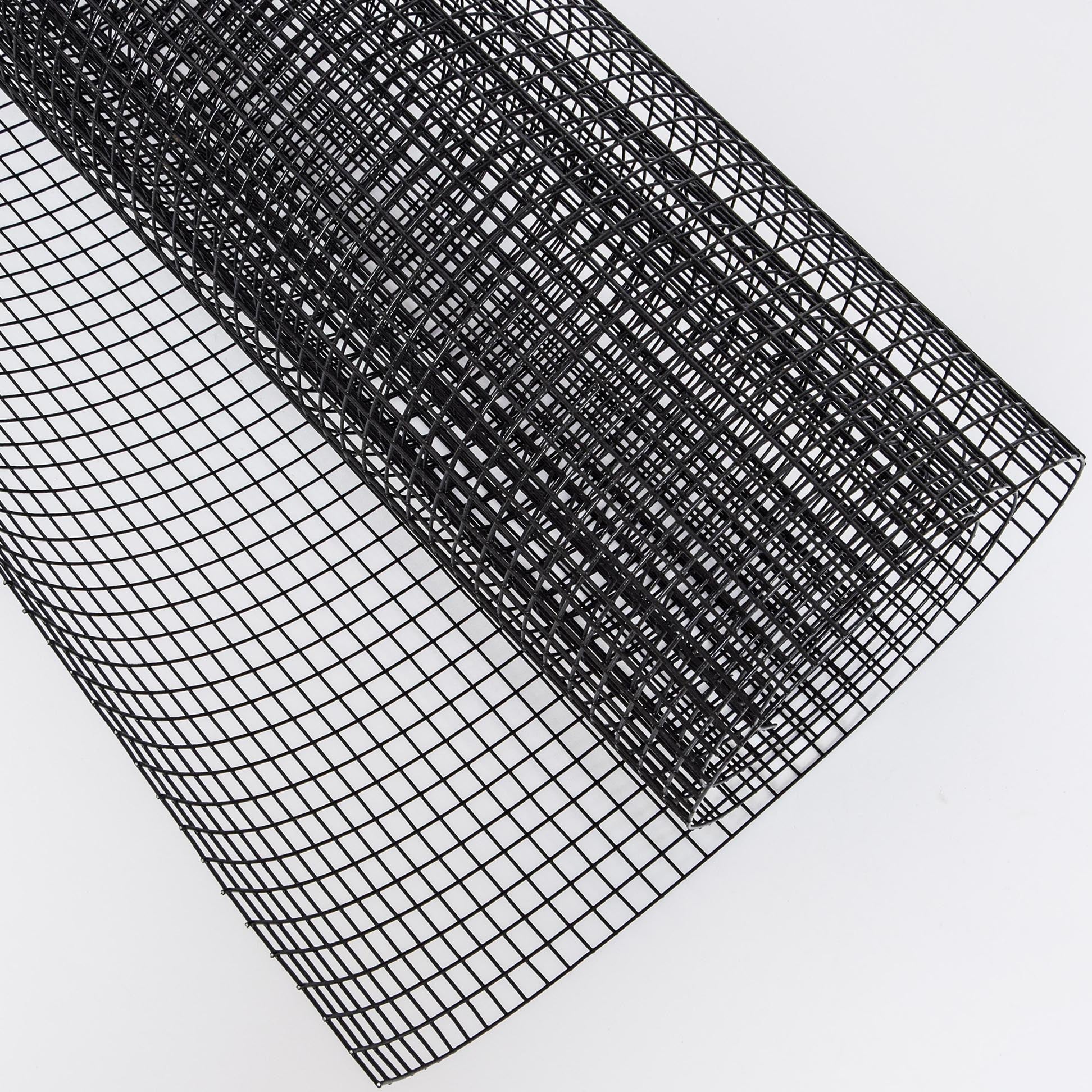 Black Hardware Cloth 5 ft × 100 ft, 19 Gauge 1/2 inch