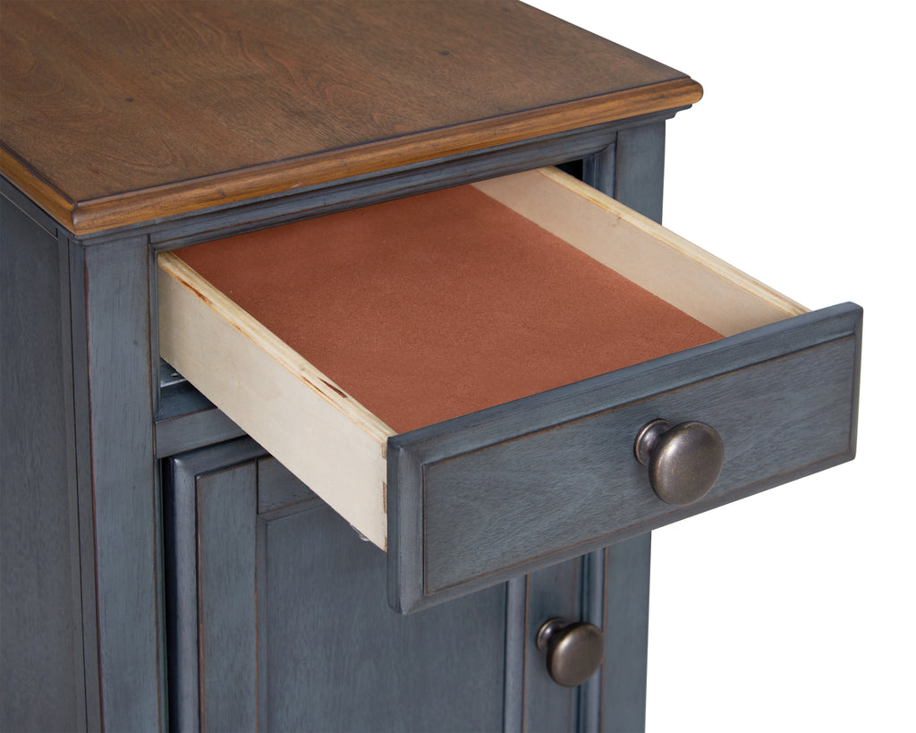 Americana 14 Inch Chairside Table, No Assembly Required, Corduroy
