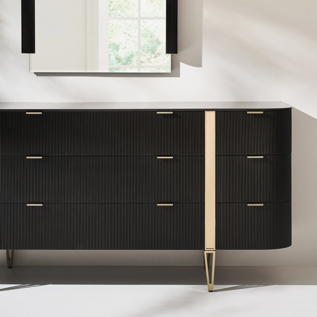 Love Dresser