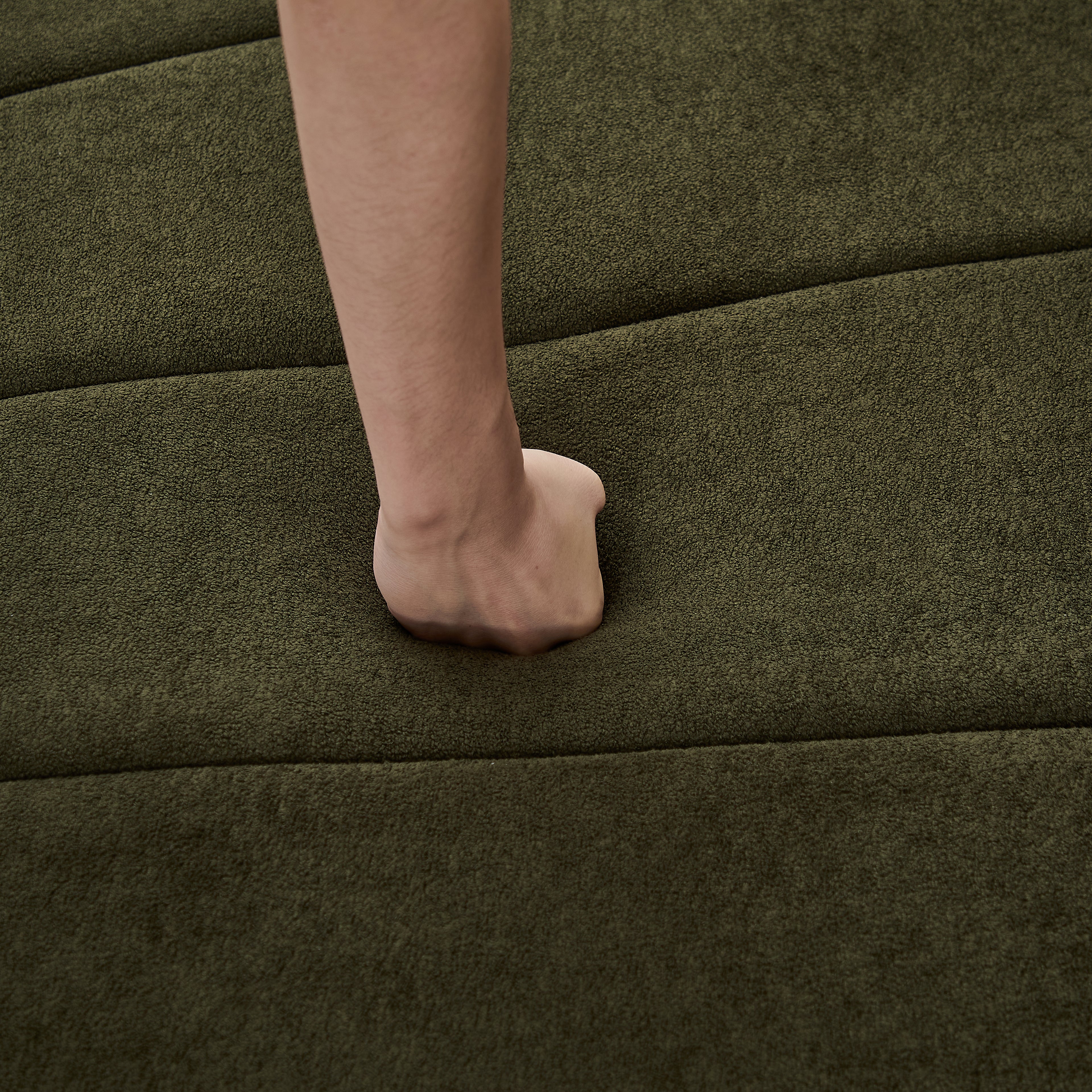 Chenille Sectional Sofa With 2 Pillows