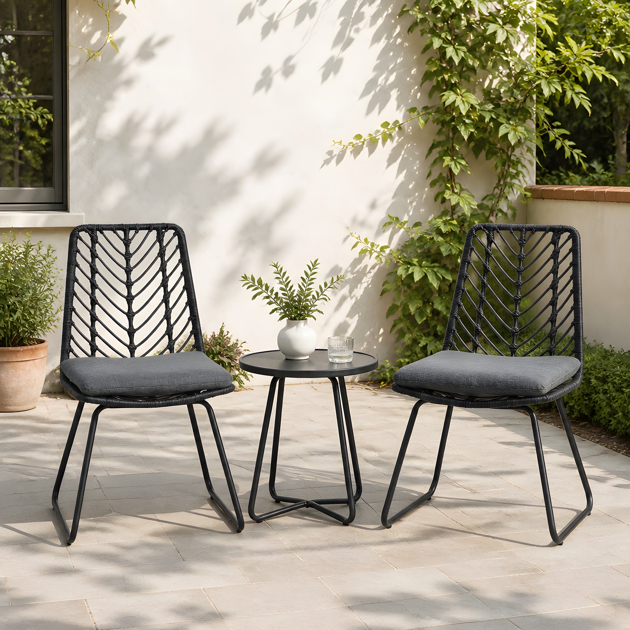 Deja Chair, 2PCS with 2 Cushions