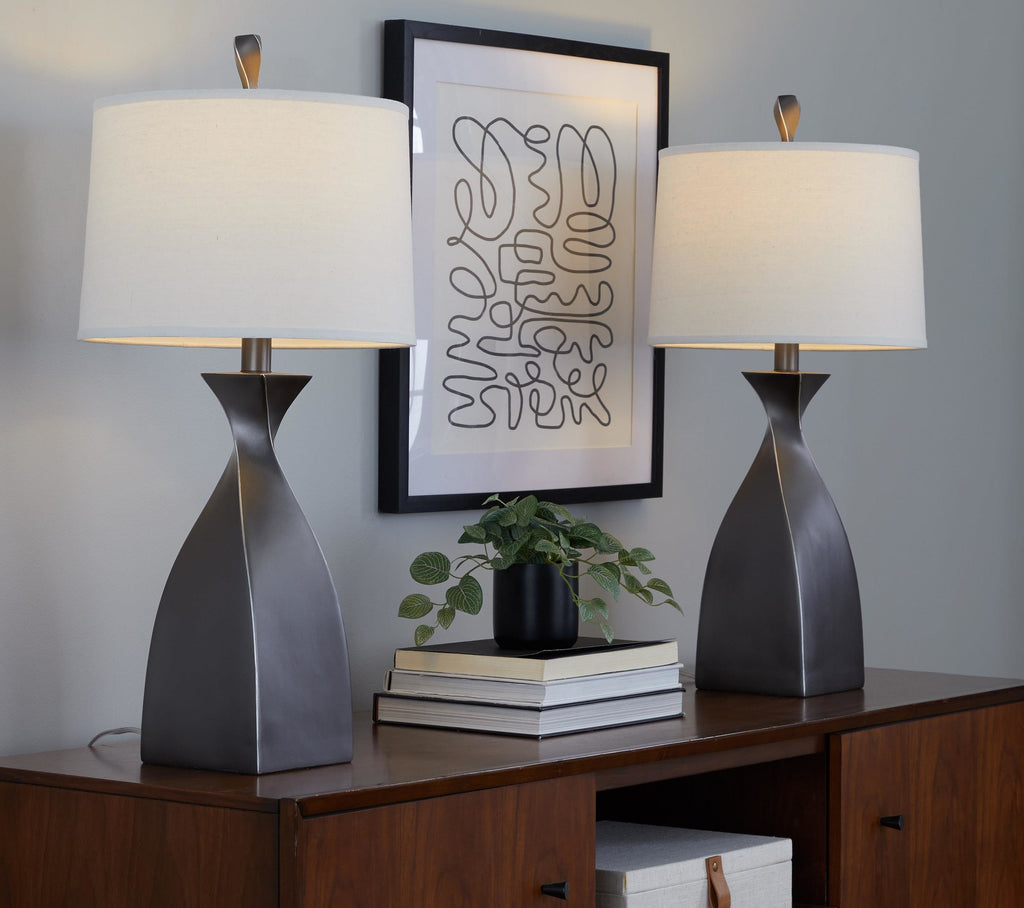 30" Contemporary Polyresin Table Lamp in Rubbed