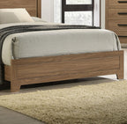 Walnut / Chestnut 3pc Queen Size Bedroom Set with Nightstands