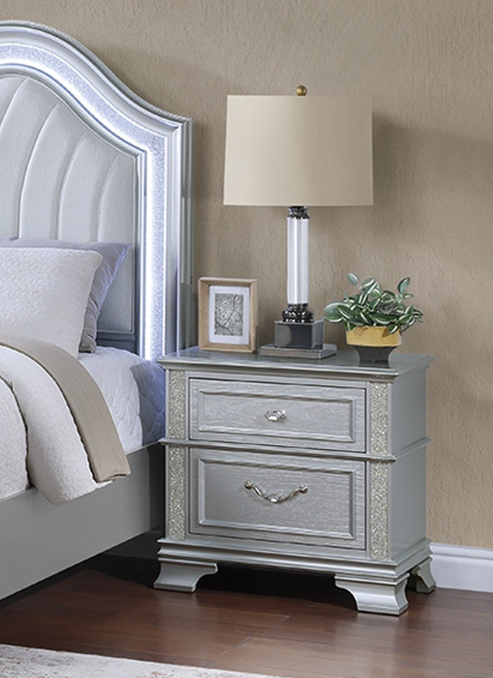 Contemporary Elegant King Size Bed 3-Piece Set