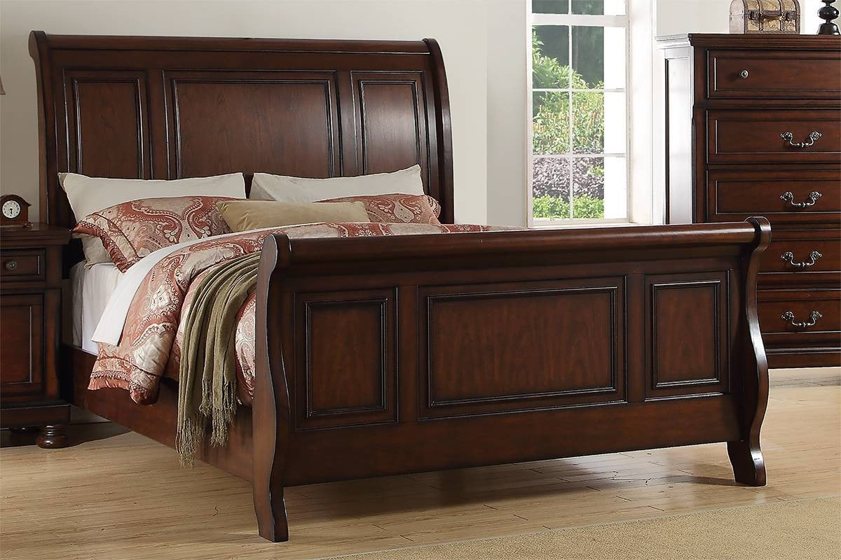 Traditional 3pc Set Est King Size Bed & Nightstands
