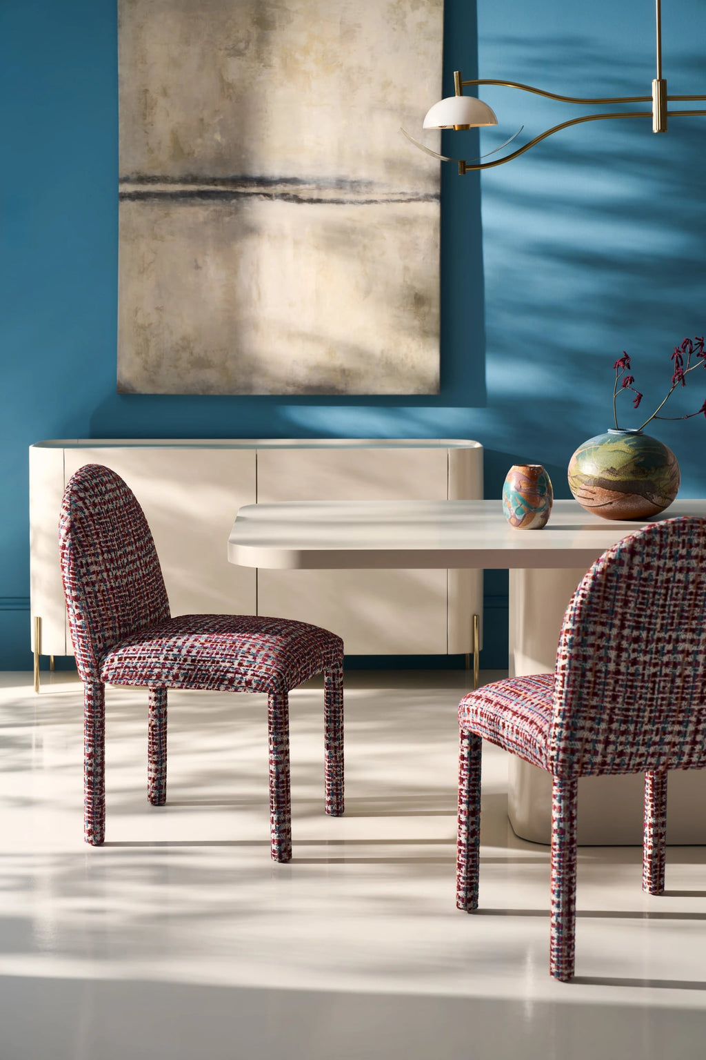Atom Dining Table