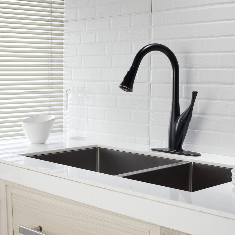 Kitchen Faucet with Pull Out Sprayer, Oil-Rubbed Bronze