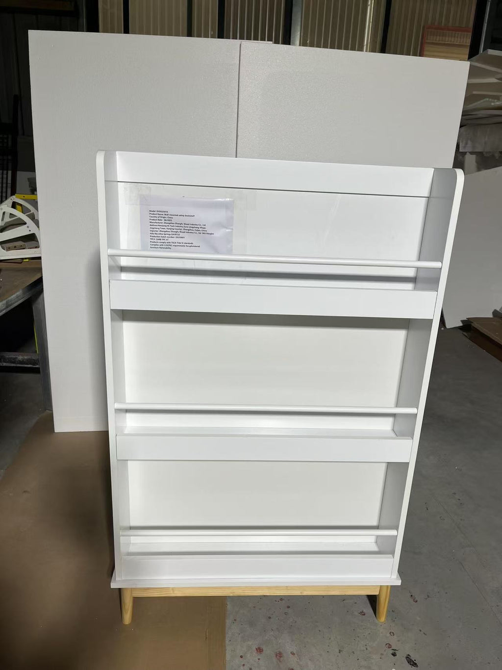 Wall-Mounted Kids Bookshelf with 3 Front-Facing Display Shelves