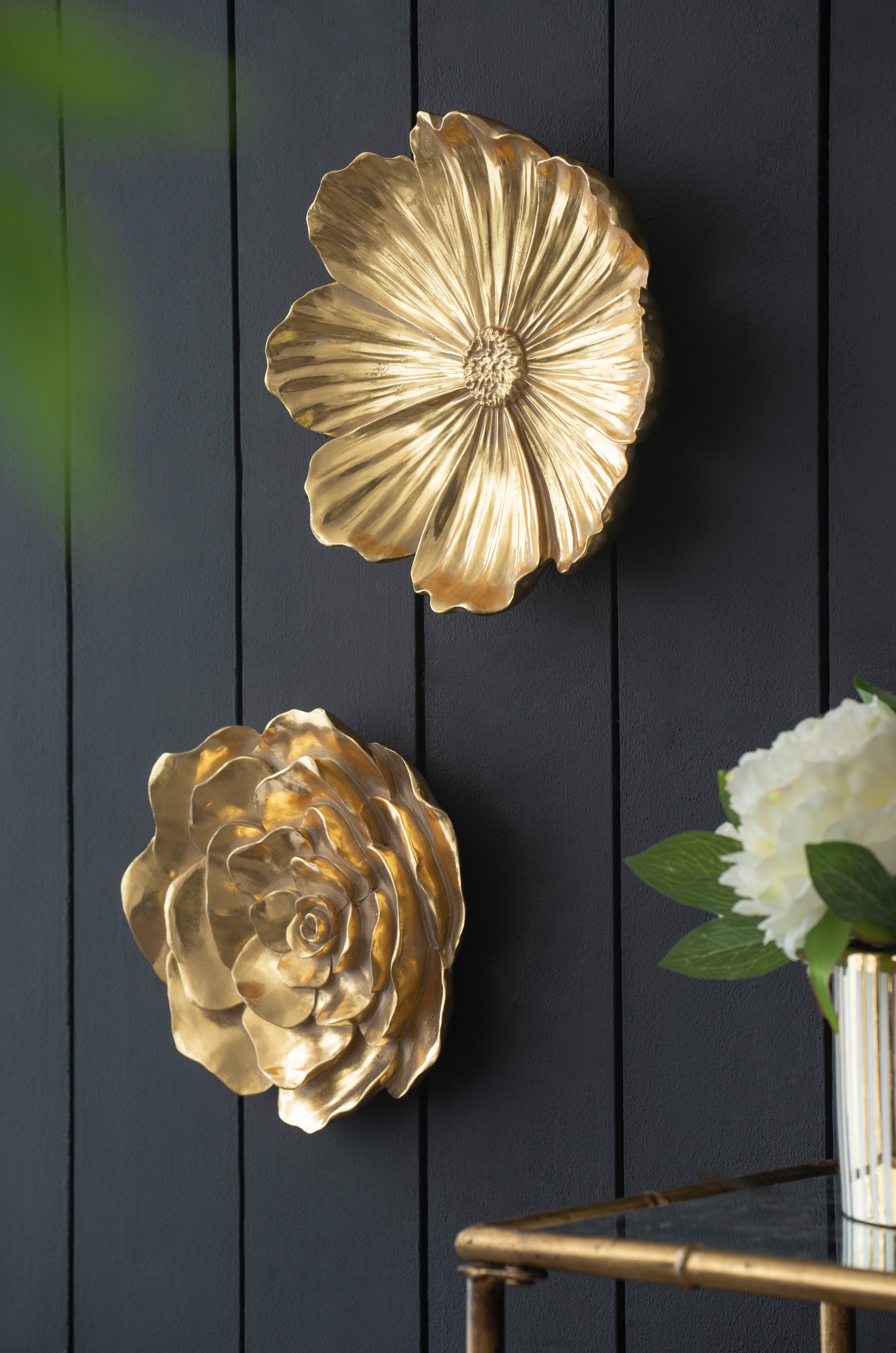 Set of 2 Decorative Roses
