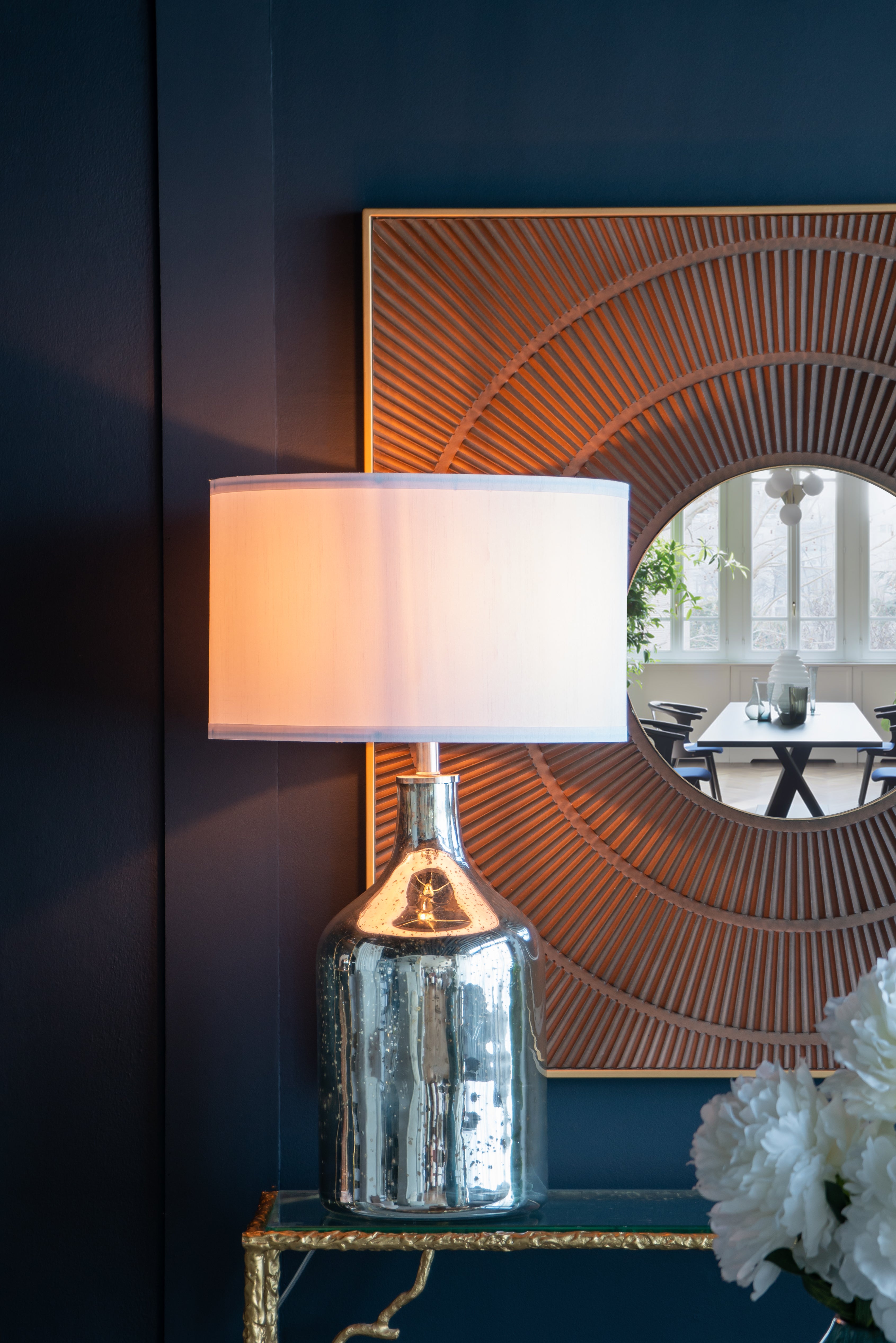 D18x32.2" Table Lamp