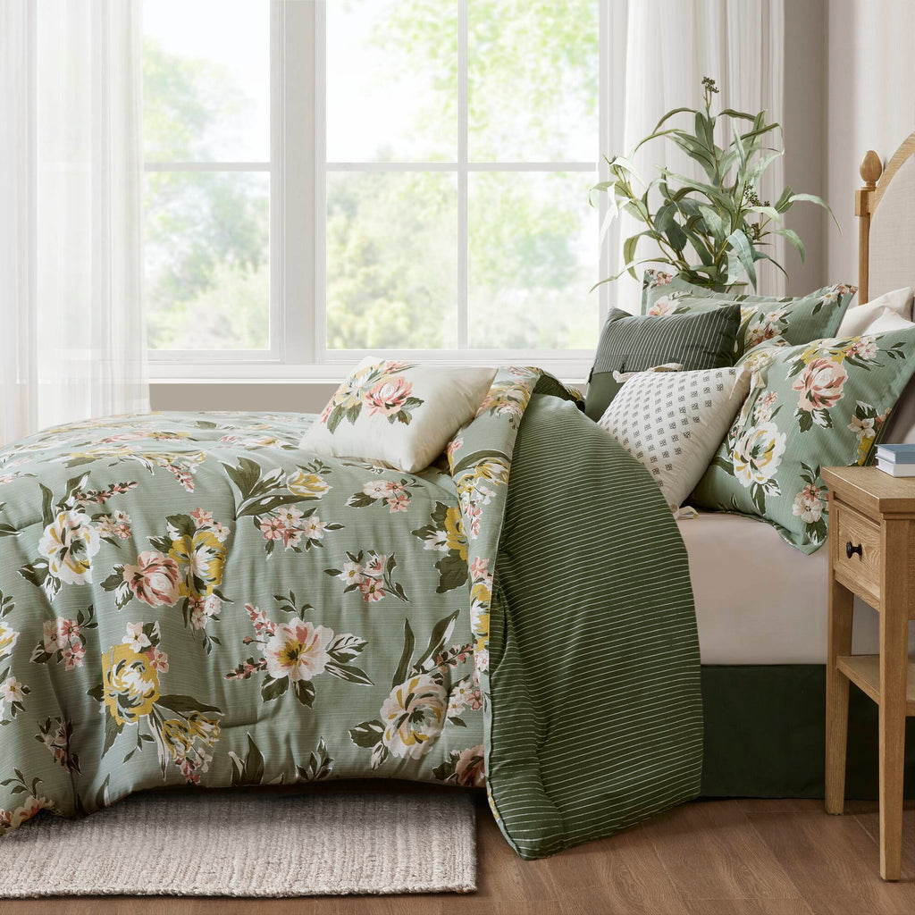 7-Piece Queen Vin Floral Comforter Set, Green, Reversible
