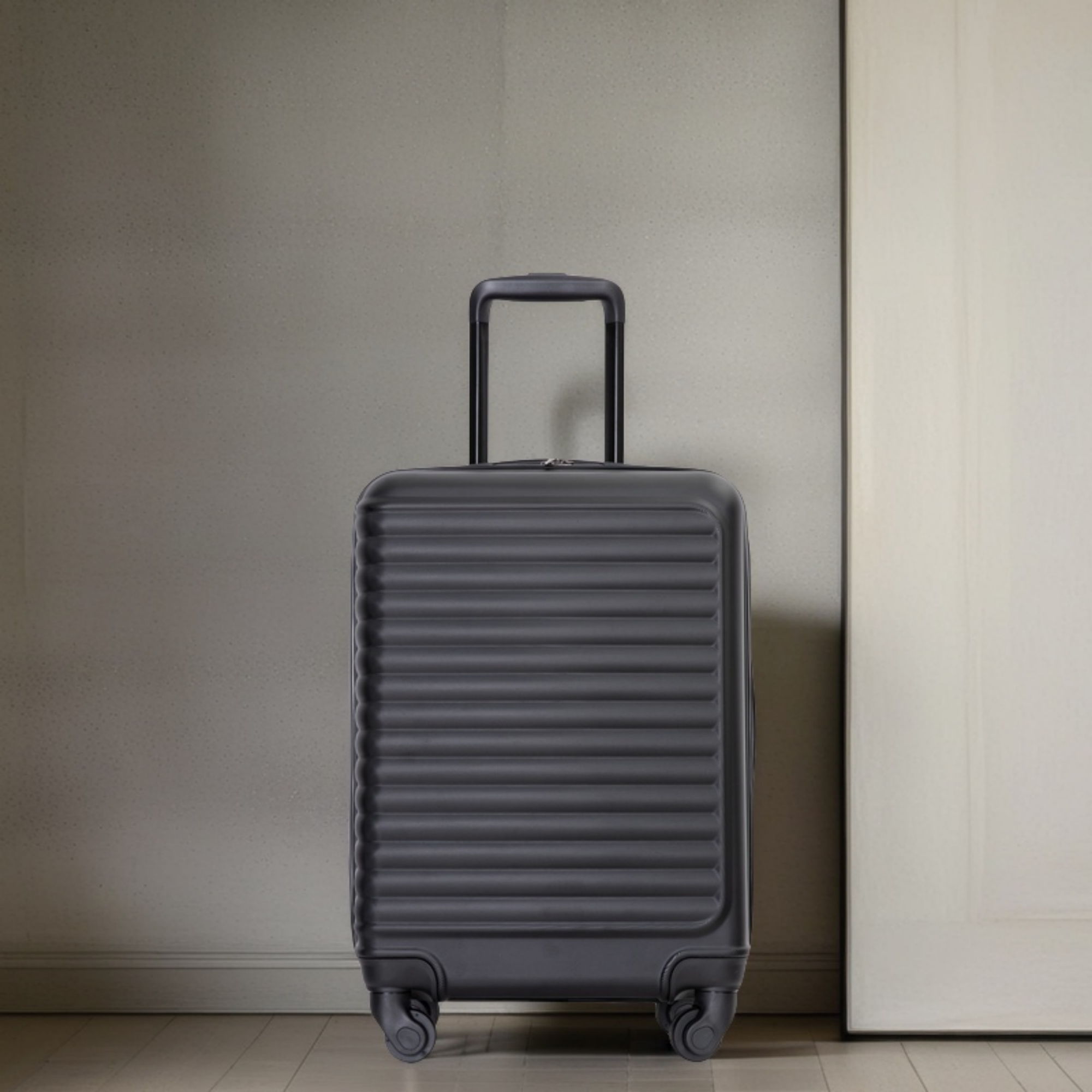 20" Carry-On Lightweight Hardside Luggage with Spinner Wheels
