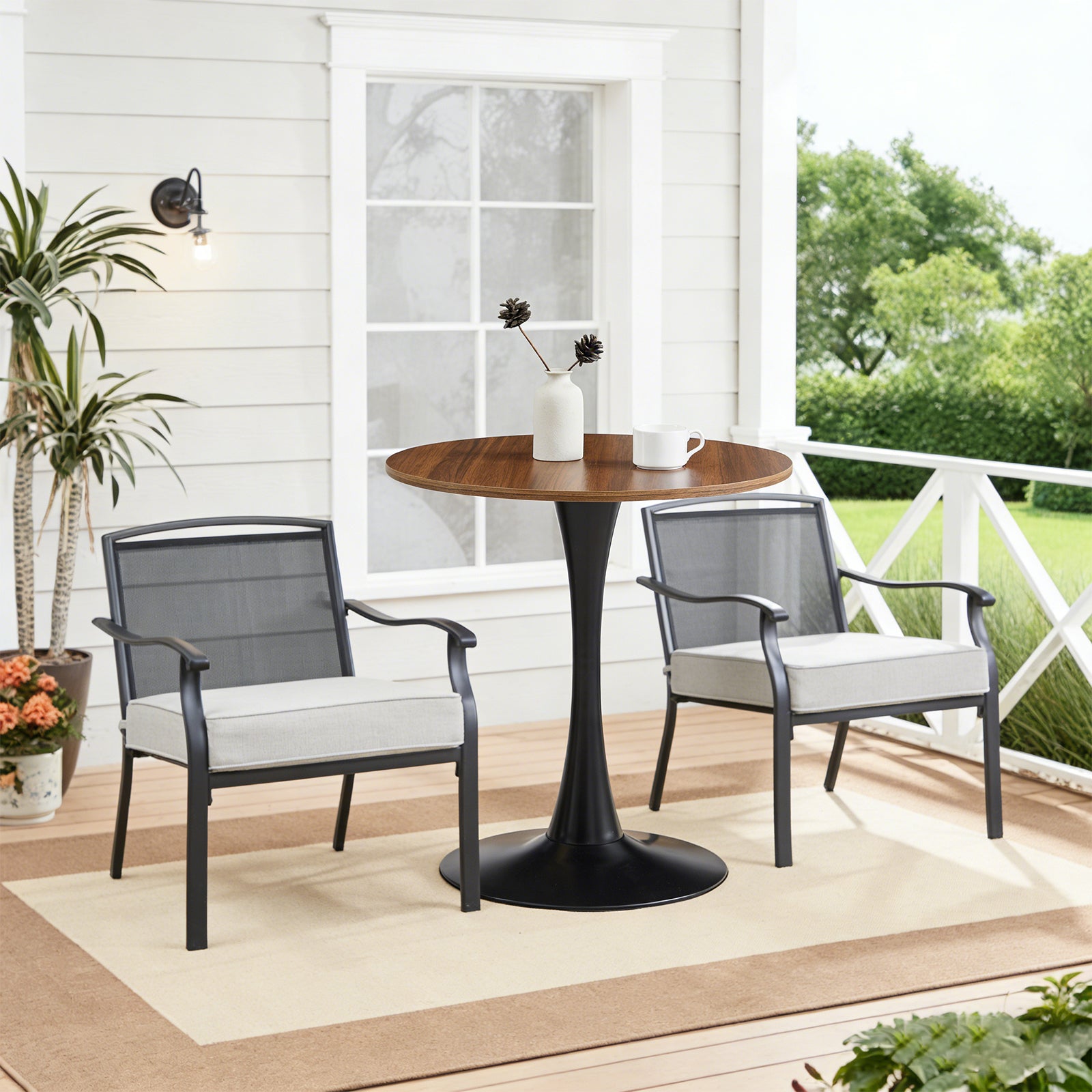 Dark Wood Grain Round Dining Table