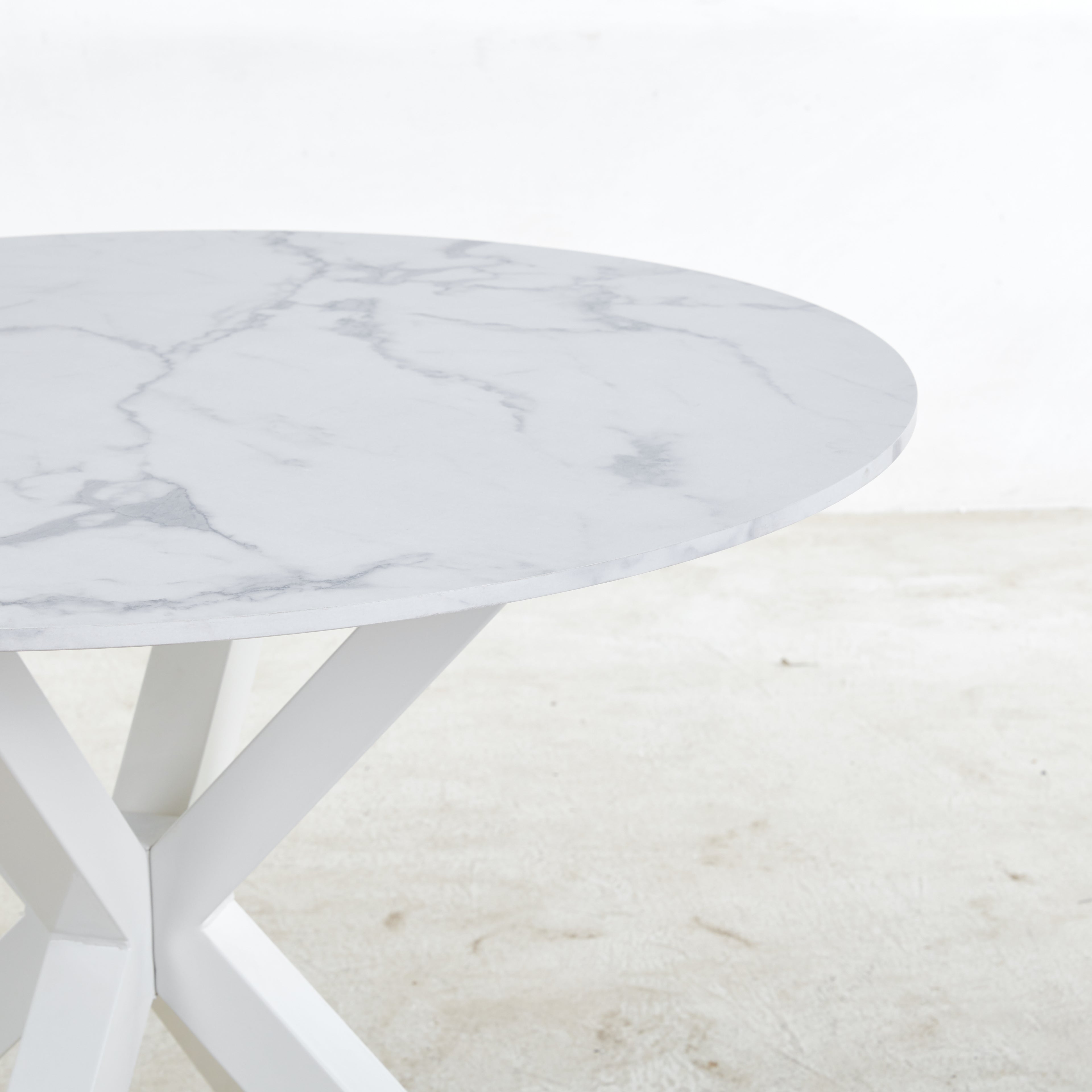 42.1" White Mid-Century Dining Table for 4-6 People