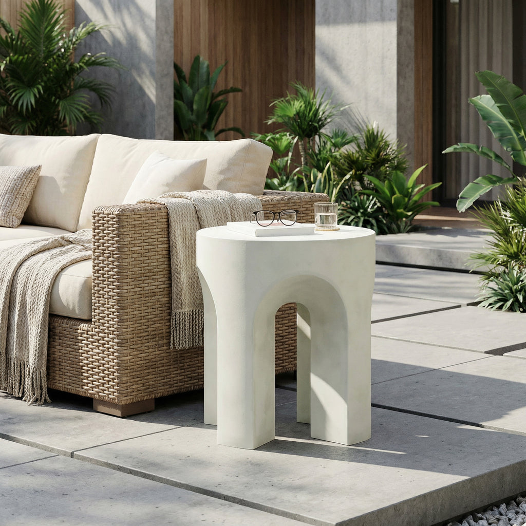 Outdoor MGO Round Top Side Table/End Table in Antique White