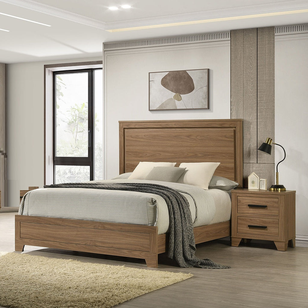 Walnut / Chestnut 3pc Queen Size Bedroom Set with Nightstands