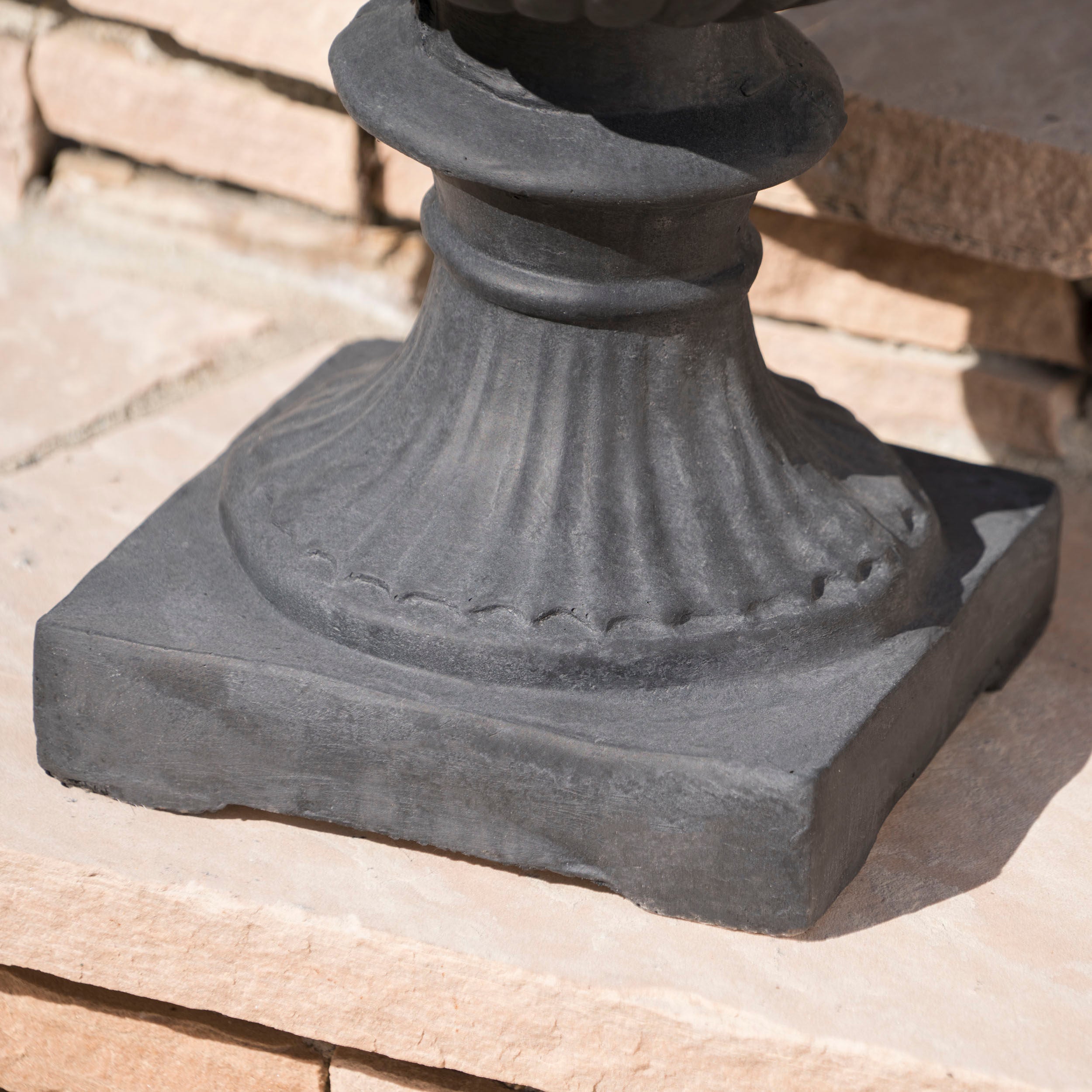 Buena Vista Urn