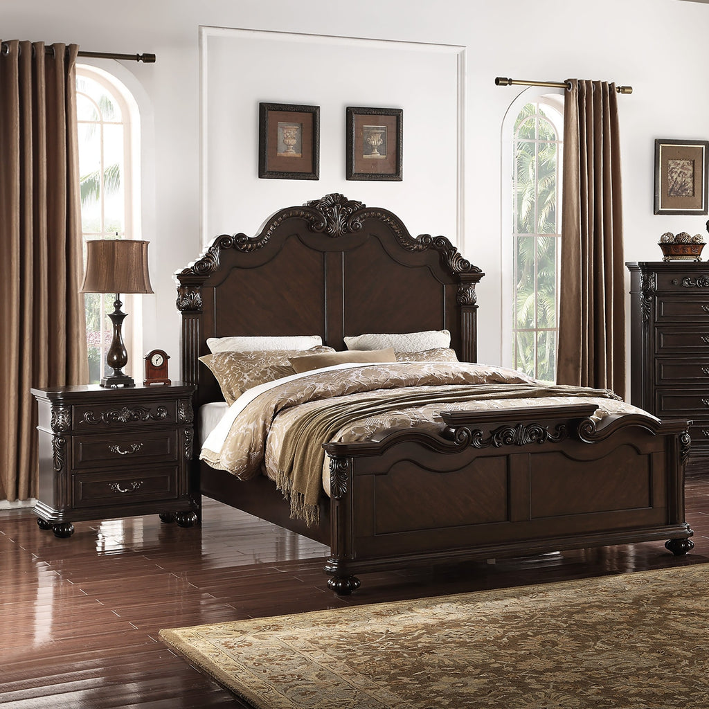 Majestic Formal King Size Bed & Nightstands Set