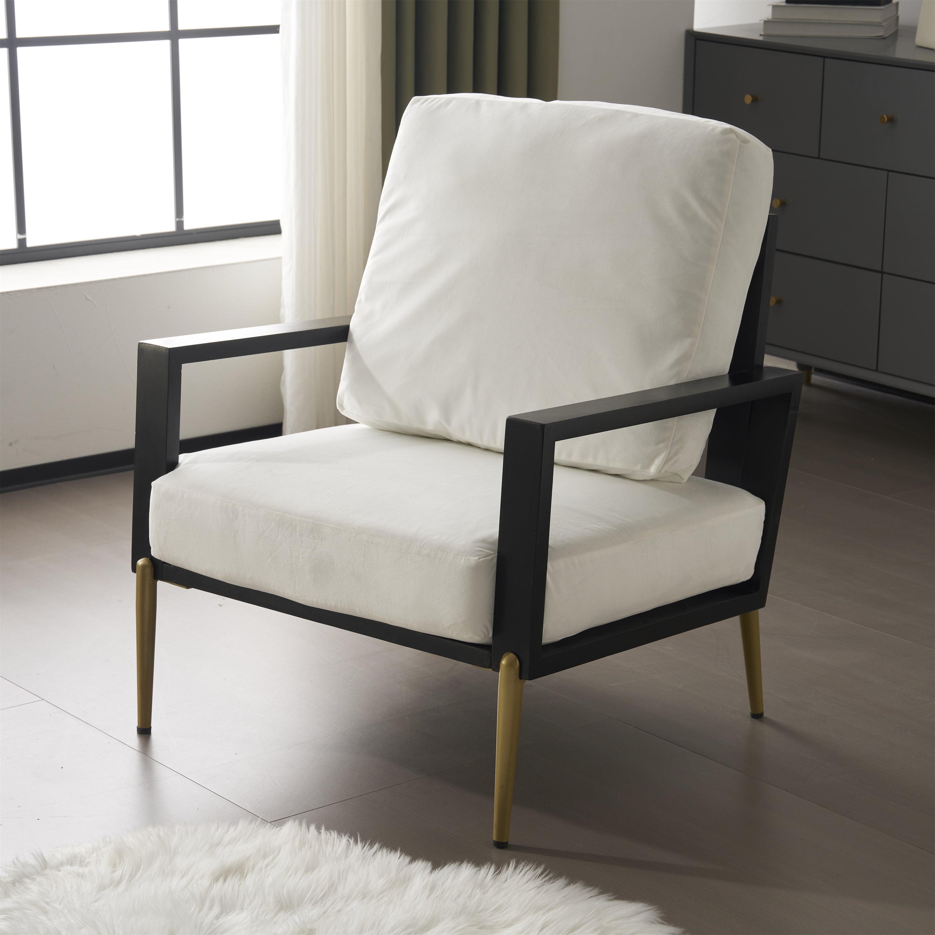 Upholstered Accent Chair: Velvet Lounge Arm Chair