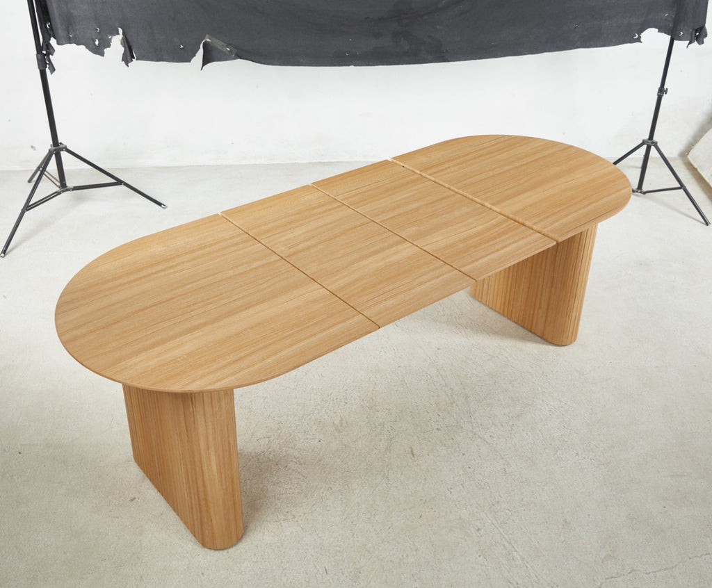 Extensible Dining Table