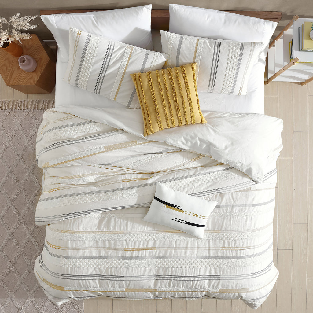 Riverbrook Home Whitten 6 PC Comforter Cover Set - Queen