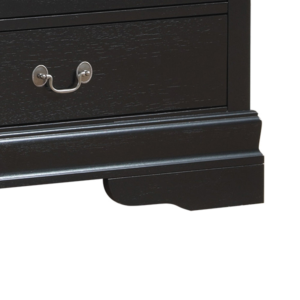 Elegant Traditional Dresser