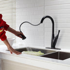 Kitchen Faucet with Pull Out Sprayer, Oil-Rubbed Bronze