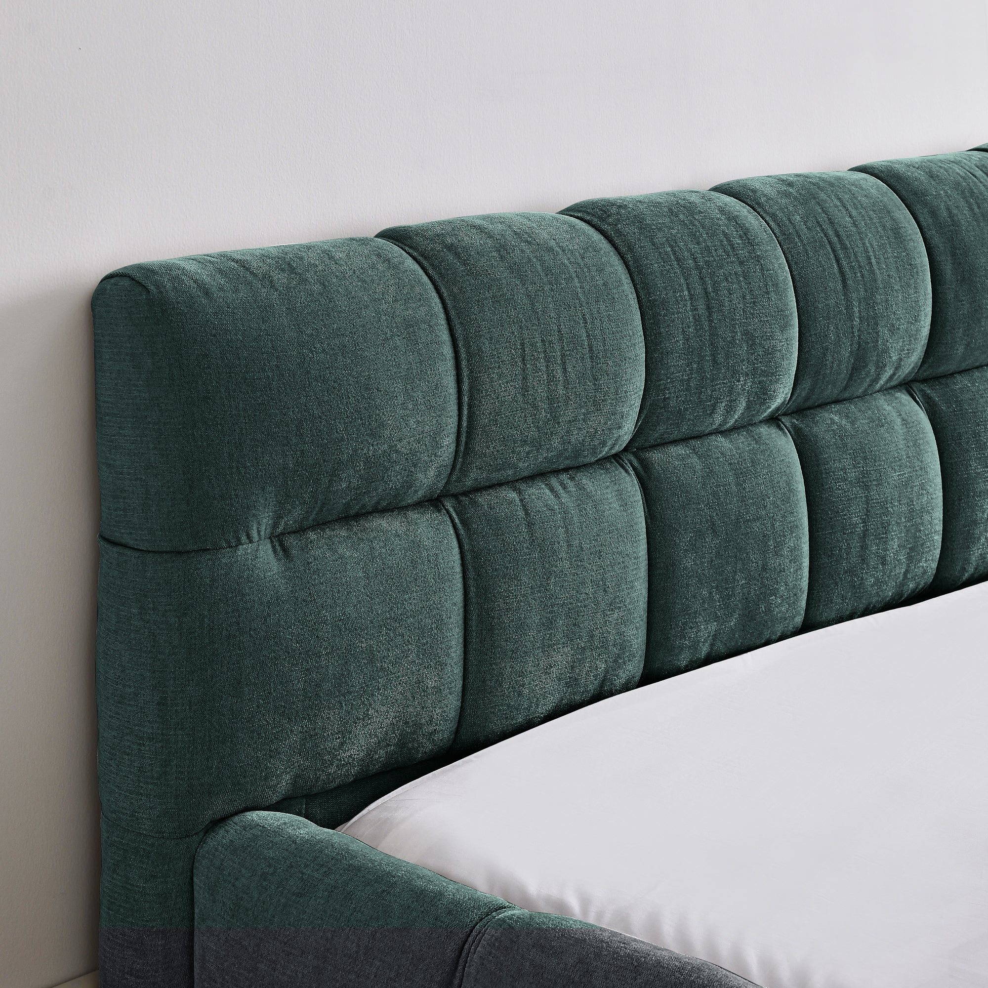 Queen Size Upholstered Bed Frame with Thick Fabric