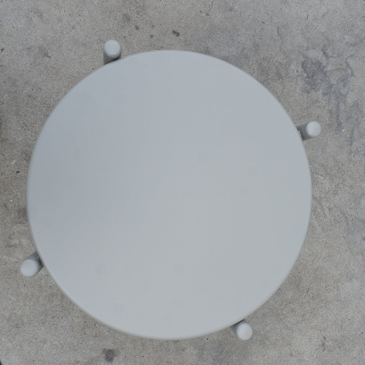 Metal Round Side Table with 2-Tier Design