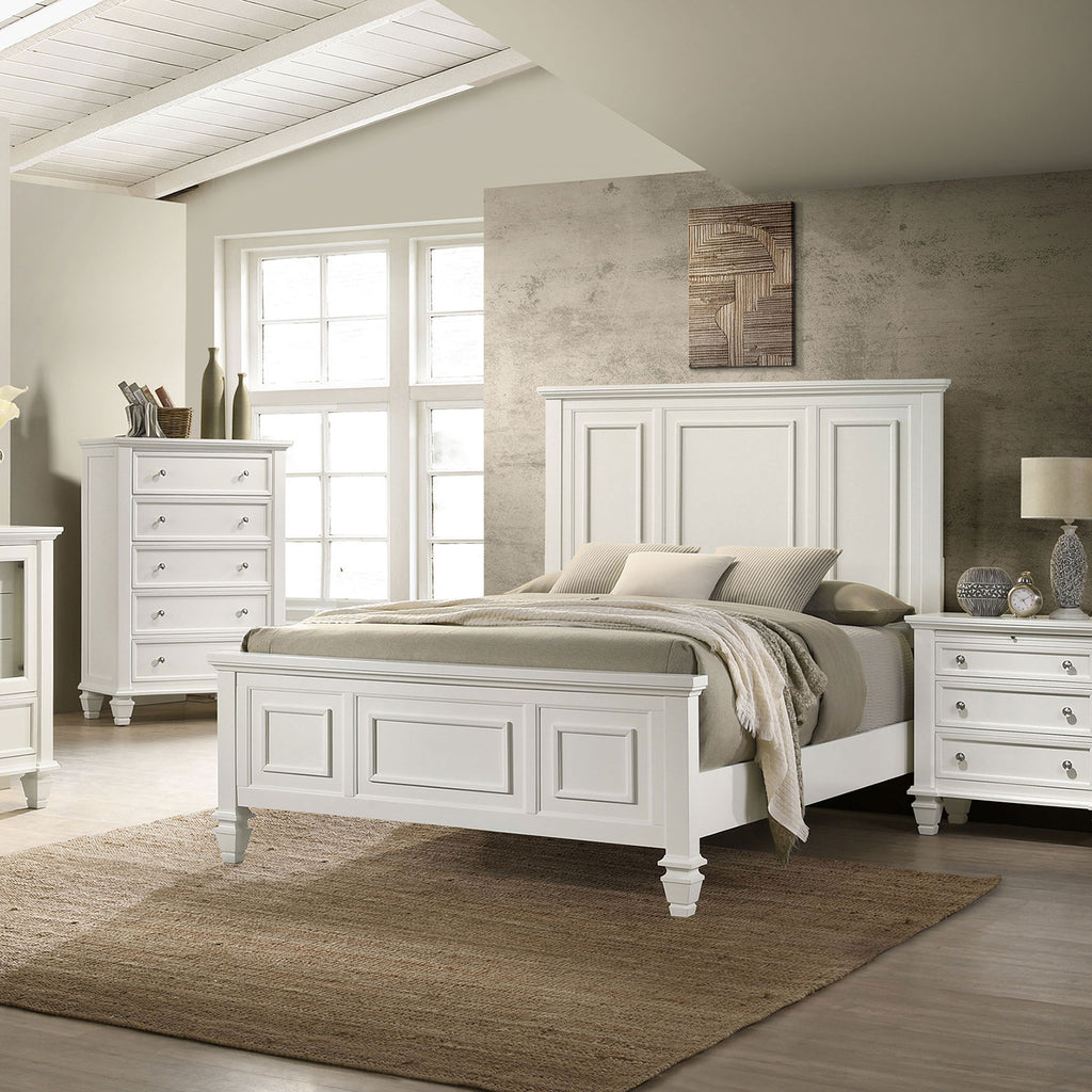 Chelema Eastern King Panel Bed