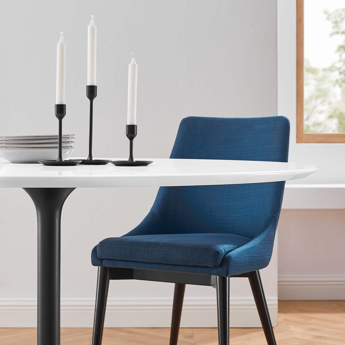 Lippa Round Wood Dining Table by Modway