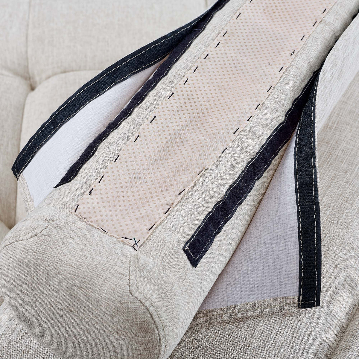 Saunter Tufted Fabric Armless Chair by Modway