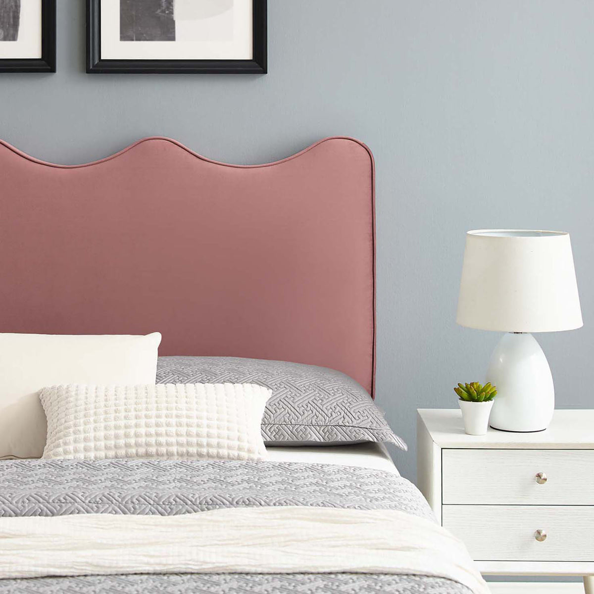 Current Performance Velvet Twin Platform Bed by Modway
