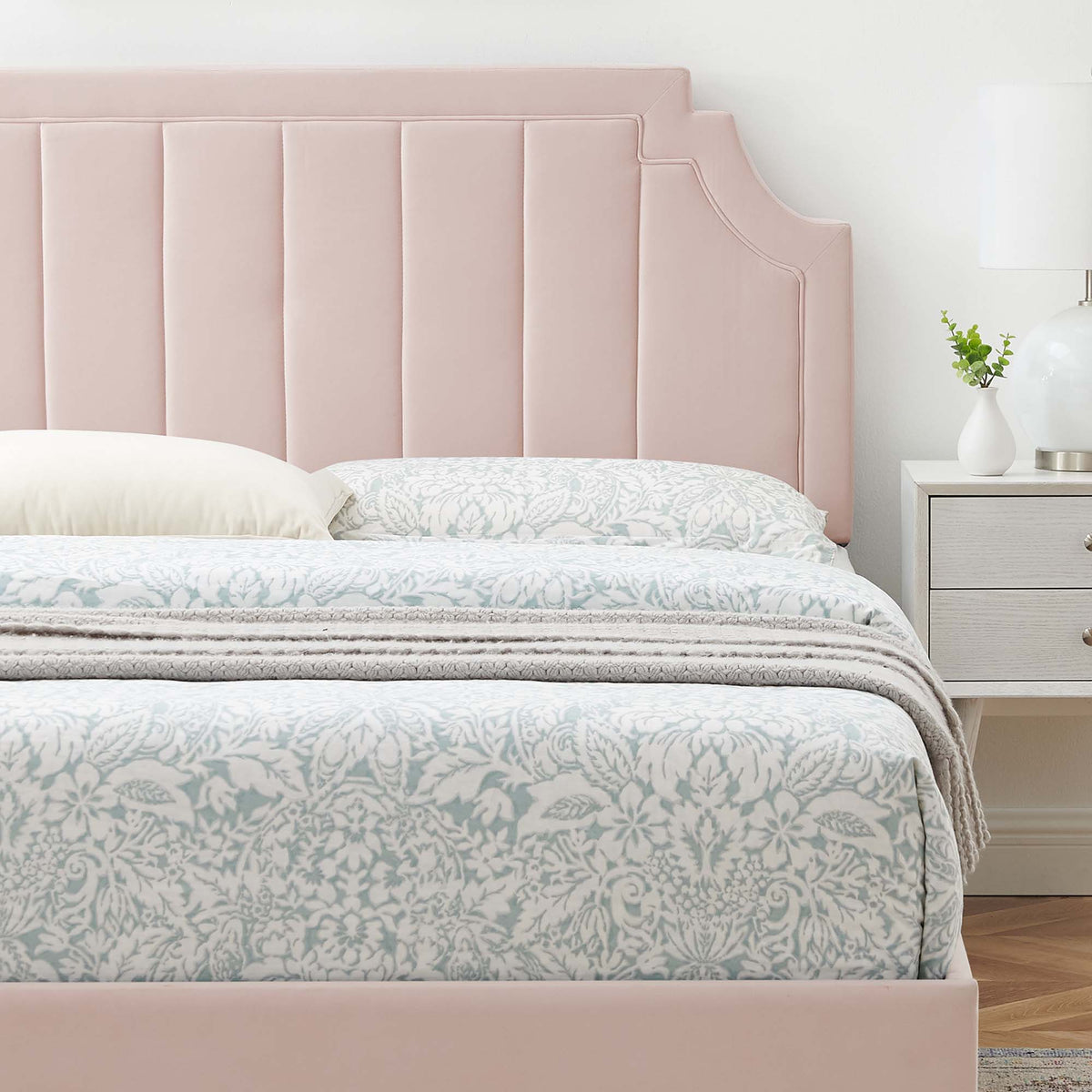 Sienna Performance Velvet Twin Platform Bed by Modway