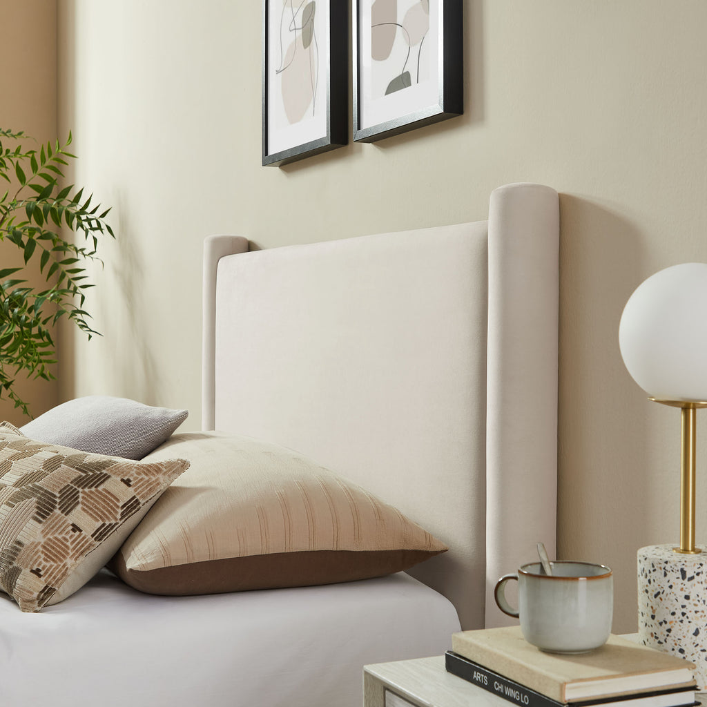 Rael Rounded Post Performance Velvet Twin Platform Bed by Modway