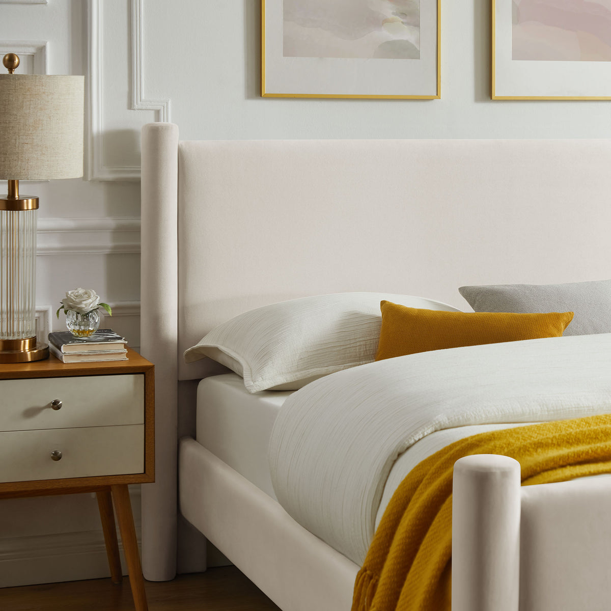 Rael Rounded Post Performance Velvet Queen Platform Bed by Modway